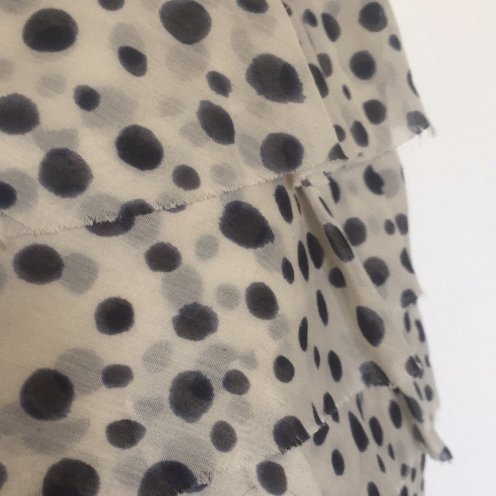 3 for $10 Ruffled polka dot Loft top - Picture 3 of 9